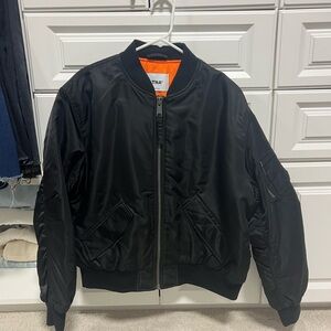 Aritzia TNA Brea Bomber